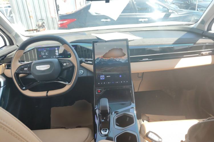 Used Geely Auto FX11 2023 1.5TD DCT Prestige Edition Center Console