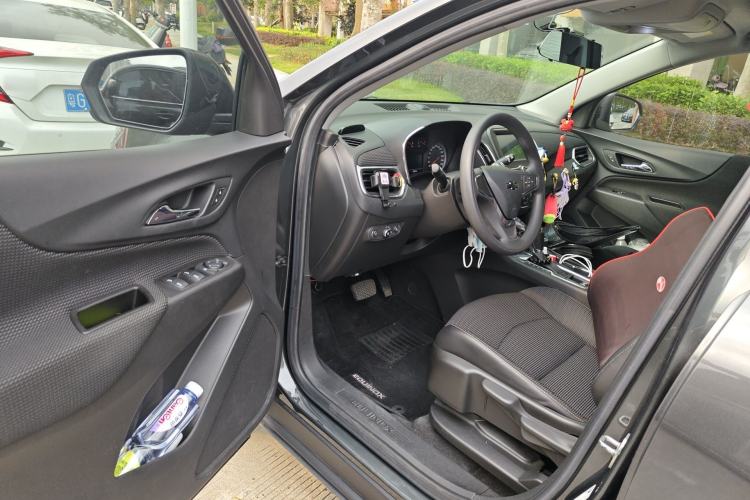 Used Chevrolet Equinox 2019 535T Automatic Lingjie Edition China V Standard Driver Seat