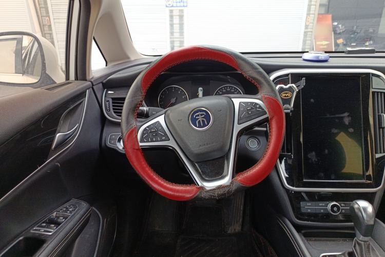 Used BYD Song MAX 2018 1.5T Automatic Smart Connect Luxury 6-Seater
