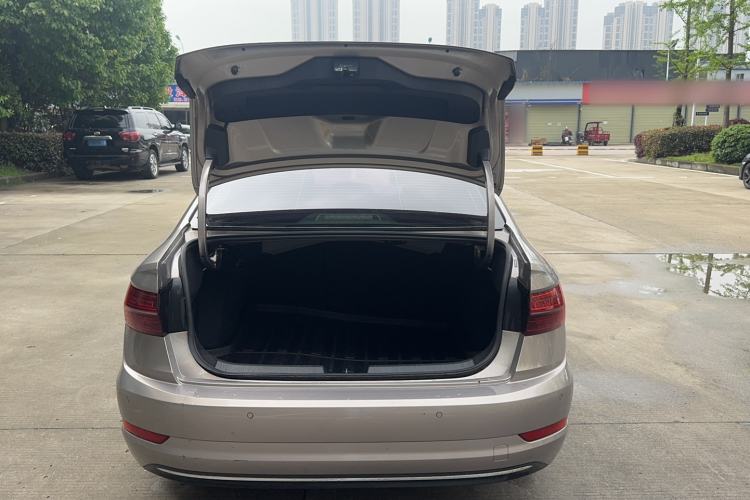 Used Volkswagen Sagitar 2020 280TSI DSG Comfort Version China VI Standard Trunk