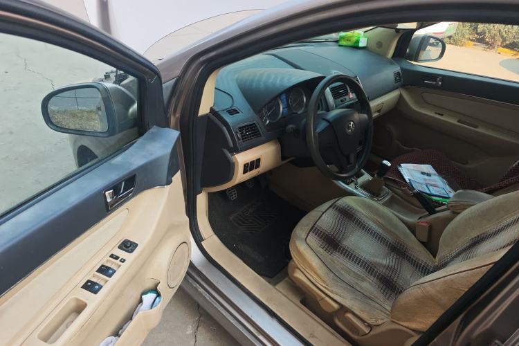 Used BAIC E Series 2013 Sedan 1.5L Manual Lotte Edition