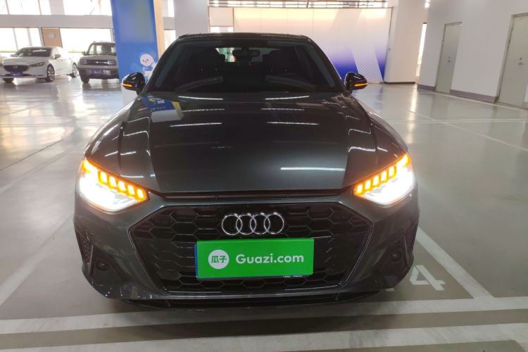 Used Audi A4L 2022 40 TFSI Luxury Dynamic Model
