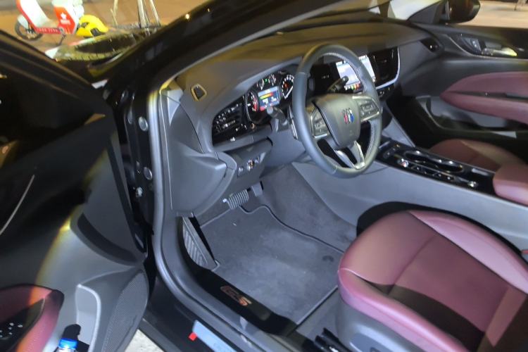 Used Buick Regal 2025 Model 25T Ultra-Enjoyment Edition Driver Seat