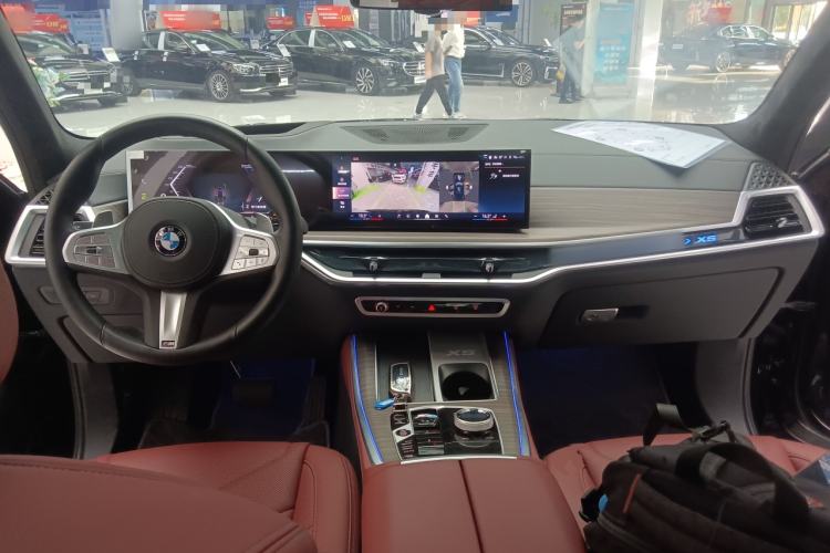 Used BMW X5 2023 xDrive 40Li M Sport Night Edition Package