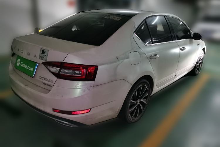 Used Skoda Octavia 2019 TSI280 DSG SmartDrive Luxury Edition China VI Rear Right 45 Deg