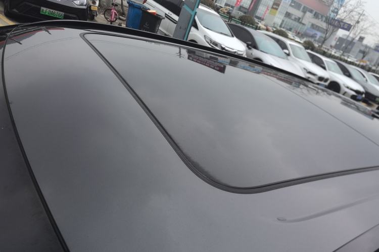 Used Lynk & Co 08 EM-P 2023 120km Long-Range Pro Roof