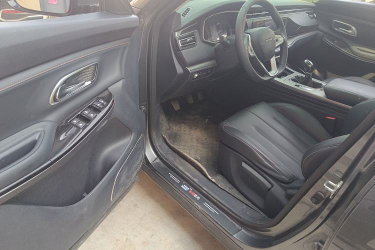 Used CHANGAN OSHAN X7 2020 1.5T Manual Luxury Version Driver Seat