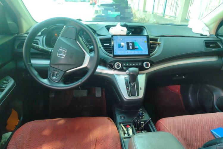 Used Honda CR-V 2015 2.0L two-wheel drive urban version
