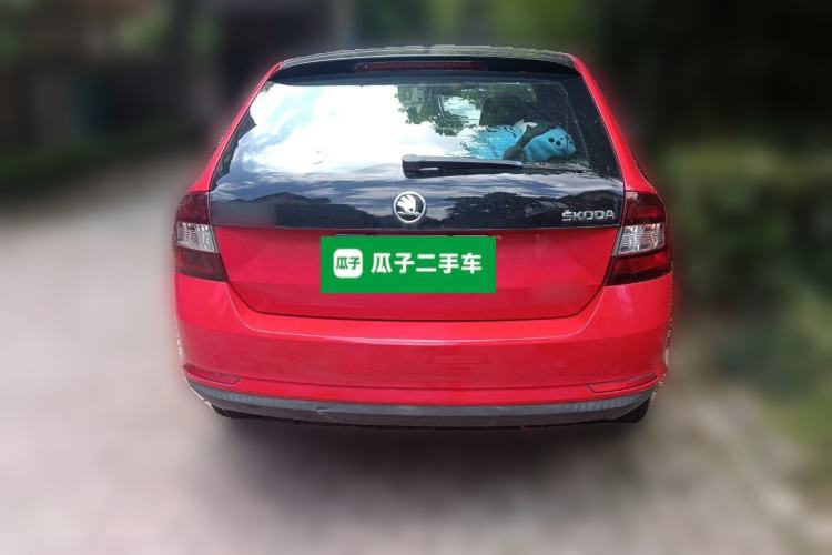 Used Skoda Rapid Spaceback 2014 1.6L Automatic Enjoyment Edition