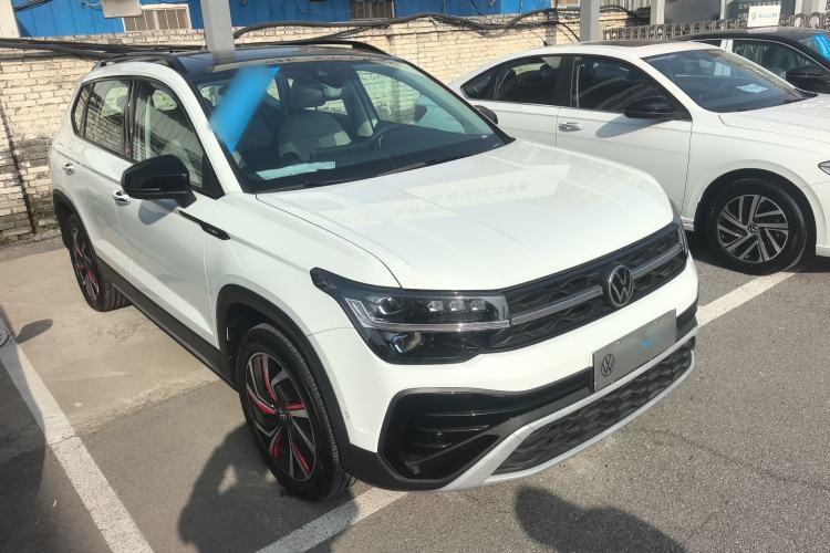 Used Volkswagen Tharu 2024 300TSI Two-Wheel-Drive Moon Luxury Edition Front Right 45 Deg