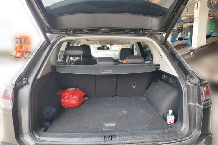 Used Volkswagen Tayron 2023 280TSI Two-Wheel-Drive Luxury Plus Advanced Version
