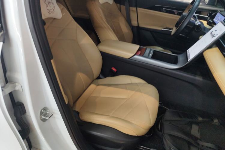 Used Geely Galaxy L6 2024 125km PLUS Dragon Edition Right Front Seat