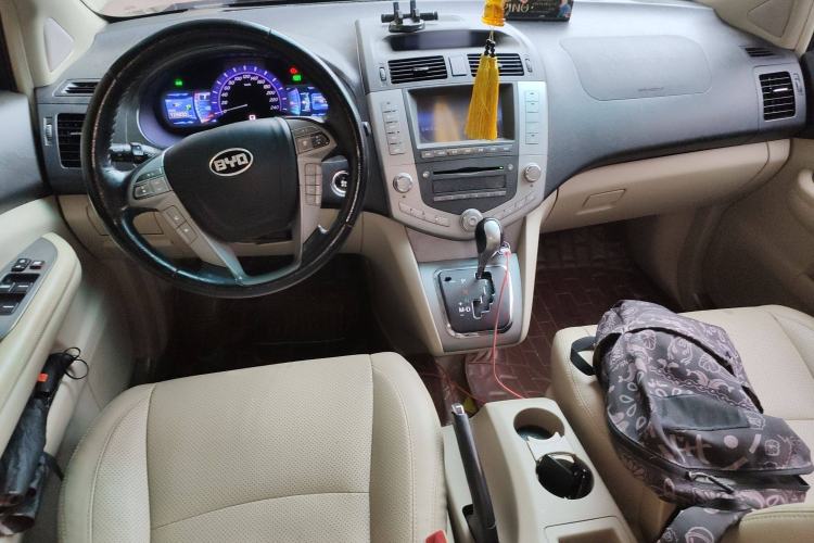 Used BYD S6 2013 Jingyue Edition 2.4L Automatic Luxury Model 5 Seats