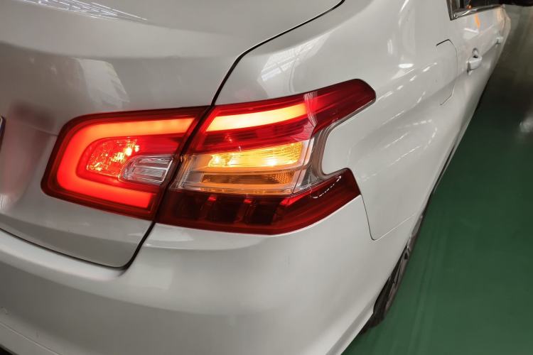 Used Peugeot 408 2014 1.8L Automatic Luxury Edition