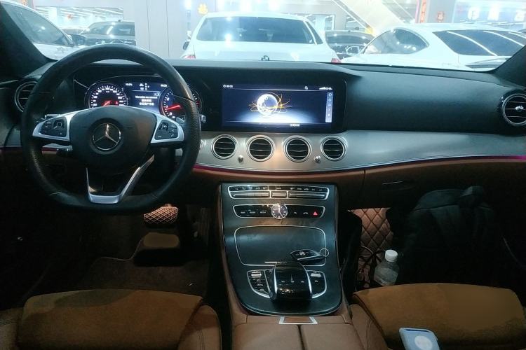 Used Mercedes-Benz E-Class 2018 E 200 Sport Edition Center Console