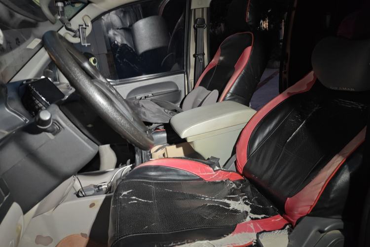 Used FORTHING Lingzhi 2019 Facelifted M3L 1.6L 7-Seater Standard Model Left Front Seat