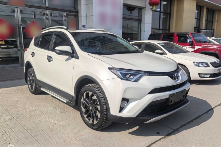 Used Toyota RAV4 2016 2.5L Automatic 4x4 Elite Edition