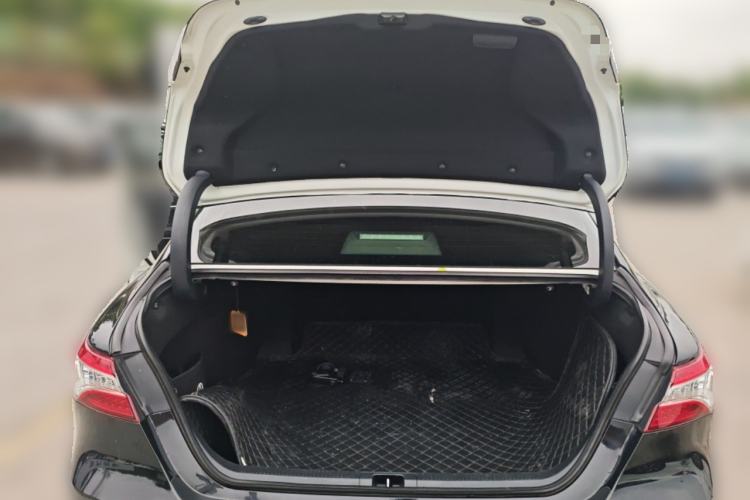 Used Toyota Camry 2018 2.0G Luxury Edition Trunk