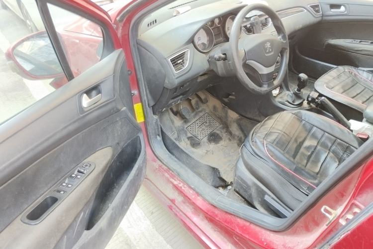 Used Peugeot 308 2014 Enjoy Edition Classic 1.6L Manual YouShang Model Driver Seat