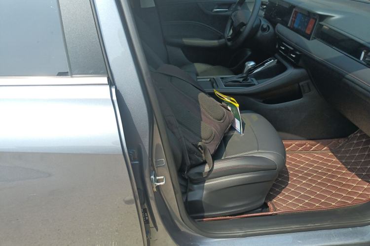 Used Roewe i5 2024 1.5L CVT Luxury Edition