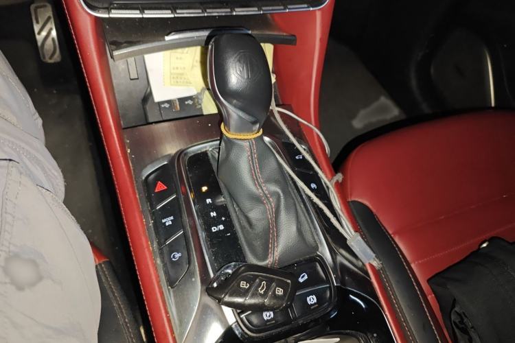 Used MG HS 2018 30T Automatic Two-Wheel Drive Trophy Edition—High-Octane V-Model