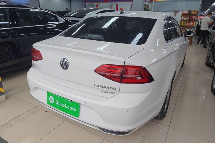 Used Volkswagen Lamando 2019 230TSI DSG Fashion Edition China VI
