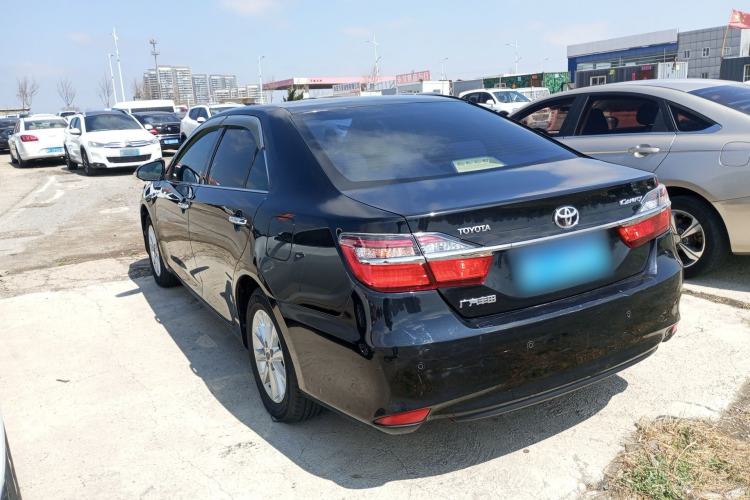 Used Toyota Camry 2016 2.0E 10th Anniversary Elite Edition
