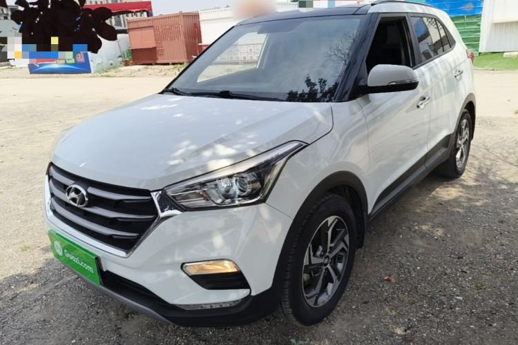 Used Hyundai ix25 2017 1.6L Automatic Smart Version Front Left 45 Deg