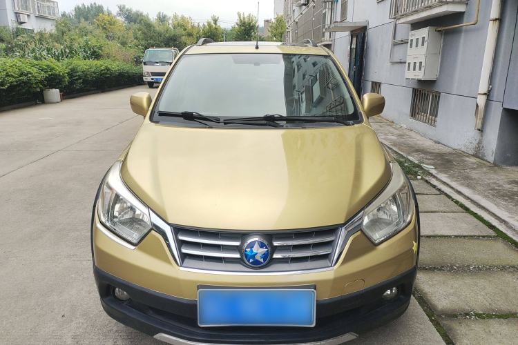 Used Venucia R50X 2013 1.6L Automatic Model