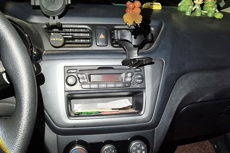 Used Kia K2 2015 Sedan 1.4L Manual Transmission GL