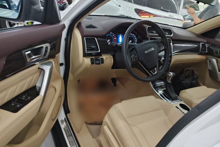 Used Haval H2 2016 Red-Label 1.5T Automatic Two-Wheel Drive Luxury Model Driver Seat