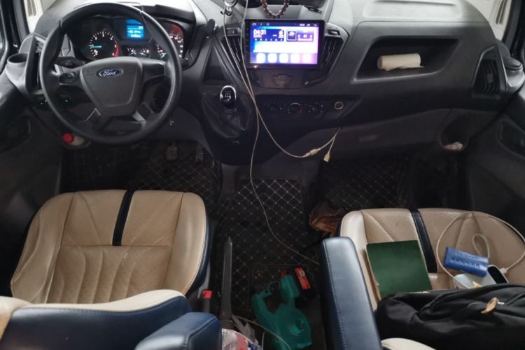 Used Ford Transit 2019 2.0T Diesel Multi-Purpose Commercial Vehicle Mid-Drive Mid-Roof 6-Seater China VI Standard Center Console