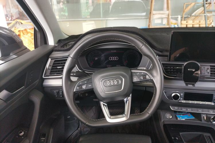 Used Audi Q5L 2022 40T Fashionable and Dynamic Model
