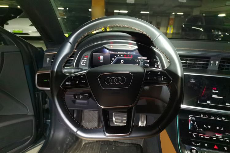 Used Audi A7L 2022 55 TFSI quattro S-line Edition One First Edition Steering Wheel