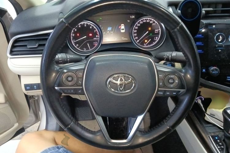 Used Toyota Camry 2019 Revised Version 2.0G Luxury Edition
