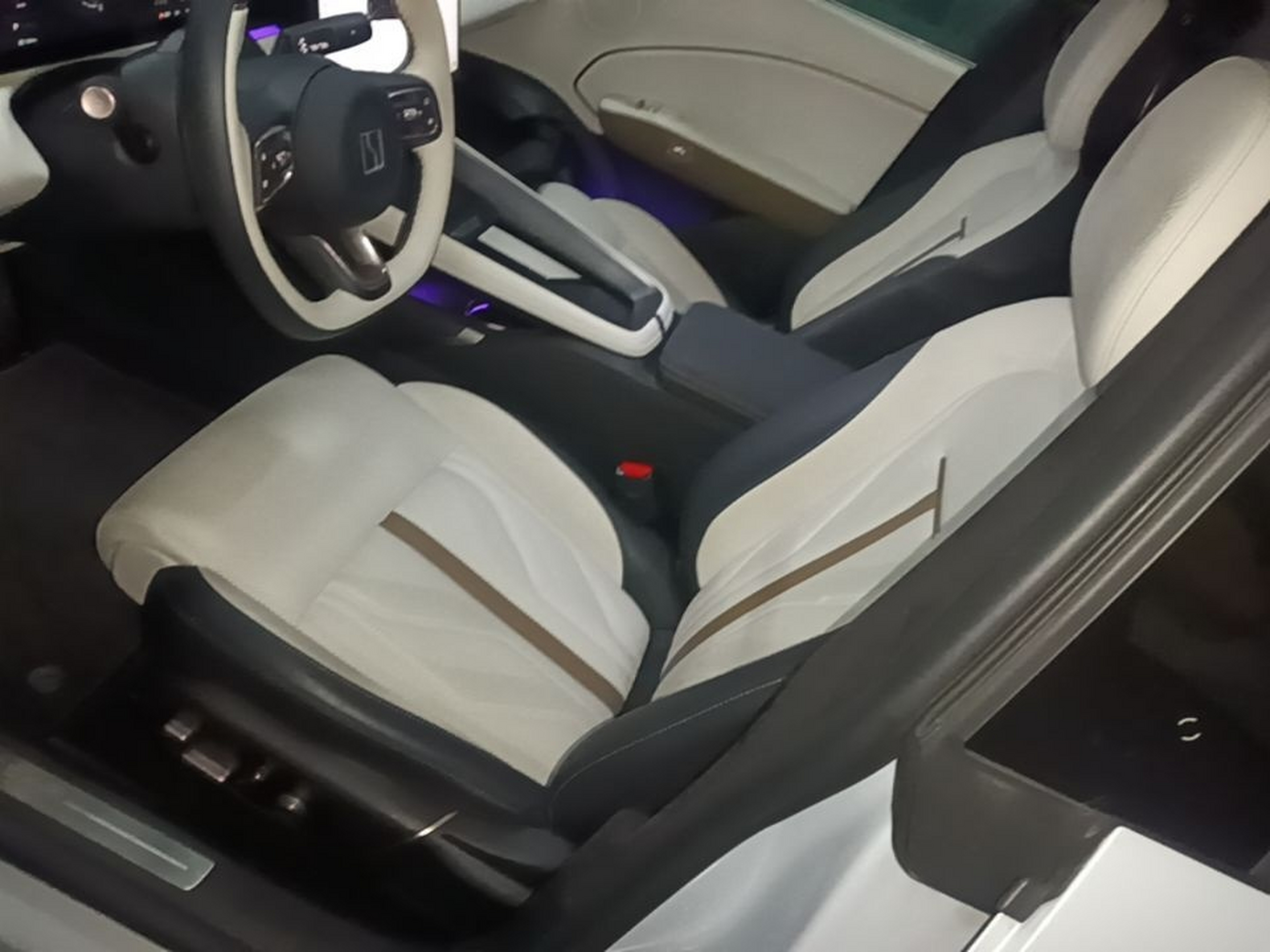 Vordere Reihe im Auto
