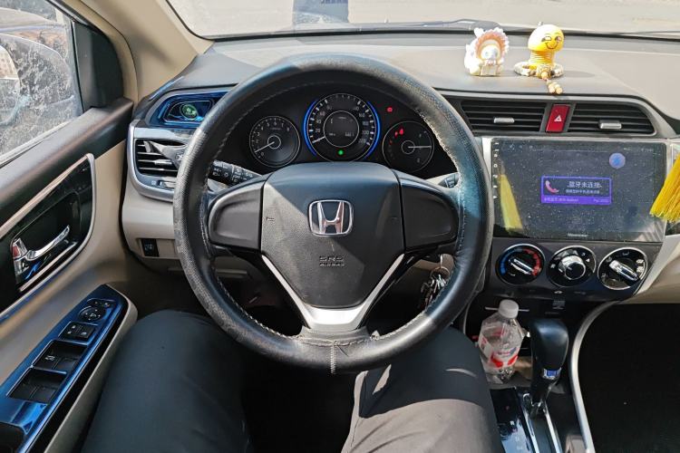 Used Honda Crider 2015 1.8L automatic comfort version
