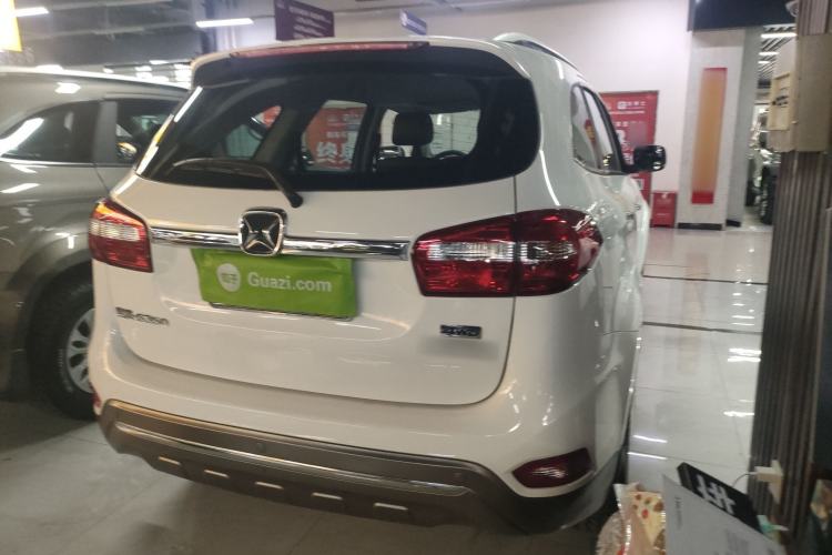 Used JMC Yusheng S350 2013 2.4T Automatic 4x4 Diesel Luxury 5-Seater Rear Right 45 Deg