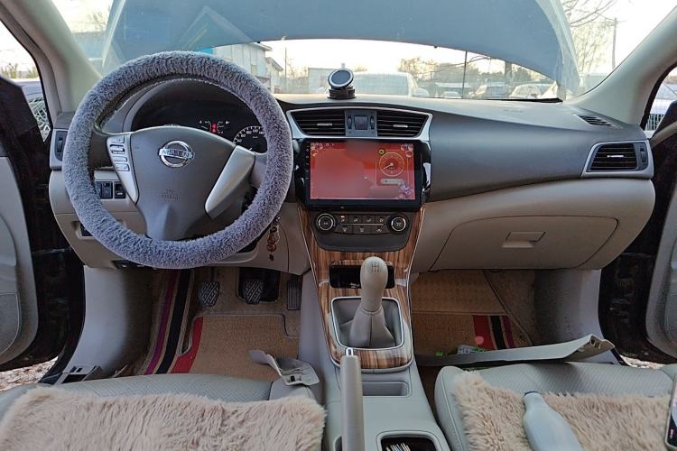 Used Nissan Sylphy 2012 1.6 XL Manual Luxury Edition
