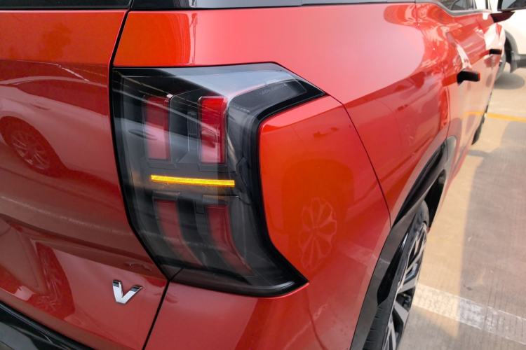 Used AION V 2024 Aion Tyrannosaurus 650 LiDAR Edition