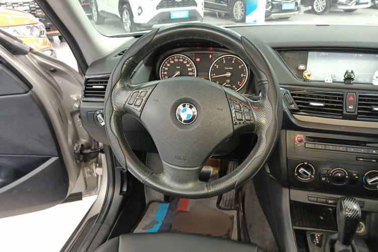 Used BMW X1 2013 sDrive18i Fashion Model
