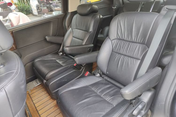 Used Honda Odyssey 2015 Updated Version 2.4L Smart Edition