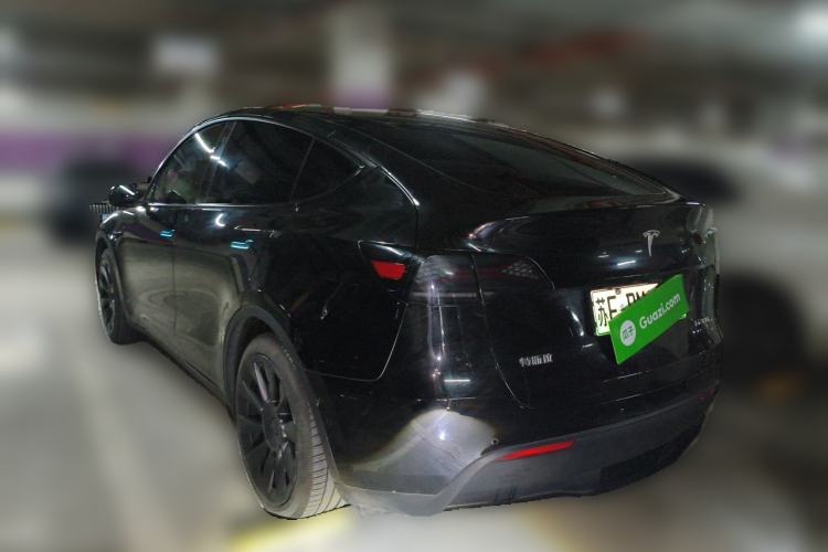 Used Tesla Model Y 2023 Rear-Wheel-Drive Version

