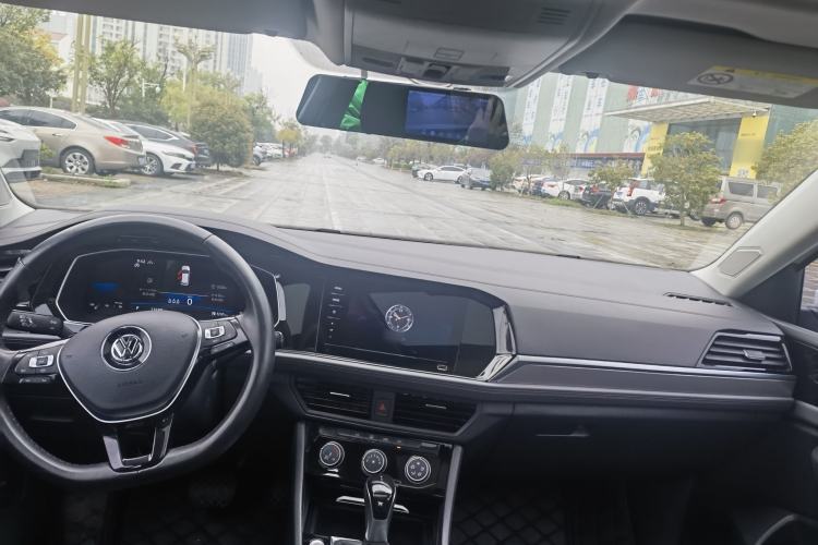 Used Volkswagen Sagitar 2021 280TSI DSG Excellence Edition Center Console