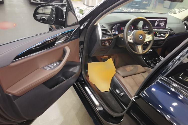 Used BMW iX3 2022 Leading Model
