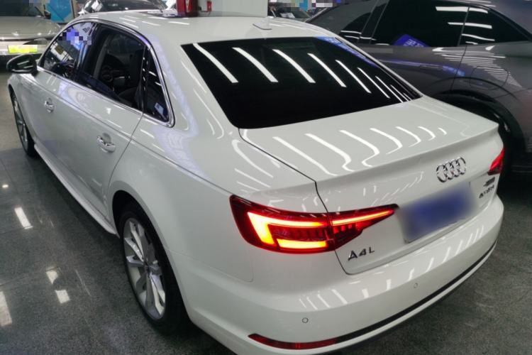 Used Audi A4L 2018 30th Anniversary Edition 40 TFSI Trendy Model
