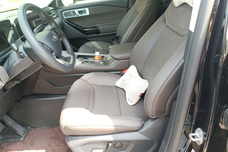 Used Ford Explorer 2024 2.3T EcoBoost Four-Wheel Drive Titanium Edition 7 Seats