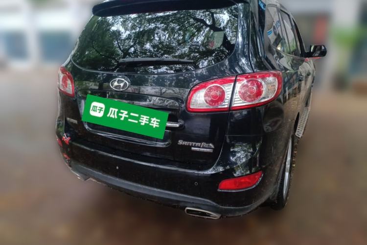 Used Hyundai Santa Fe Classic 2010 2.4 Luxury Edition 7-Seater Four-Wheel Drive Rear Right 45 Deg