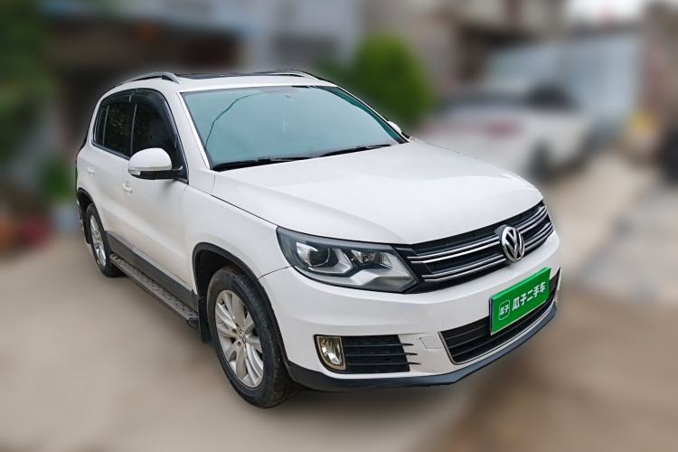 Used Volkswagen Tiguan 2013 1.8TSI Automatic Two-Wheel Drive Luxury Model Front Right 45 Deg