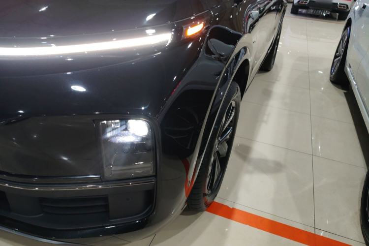 Used Li Auto L8 2023 Pro Model
